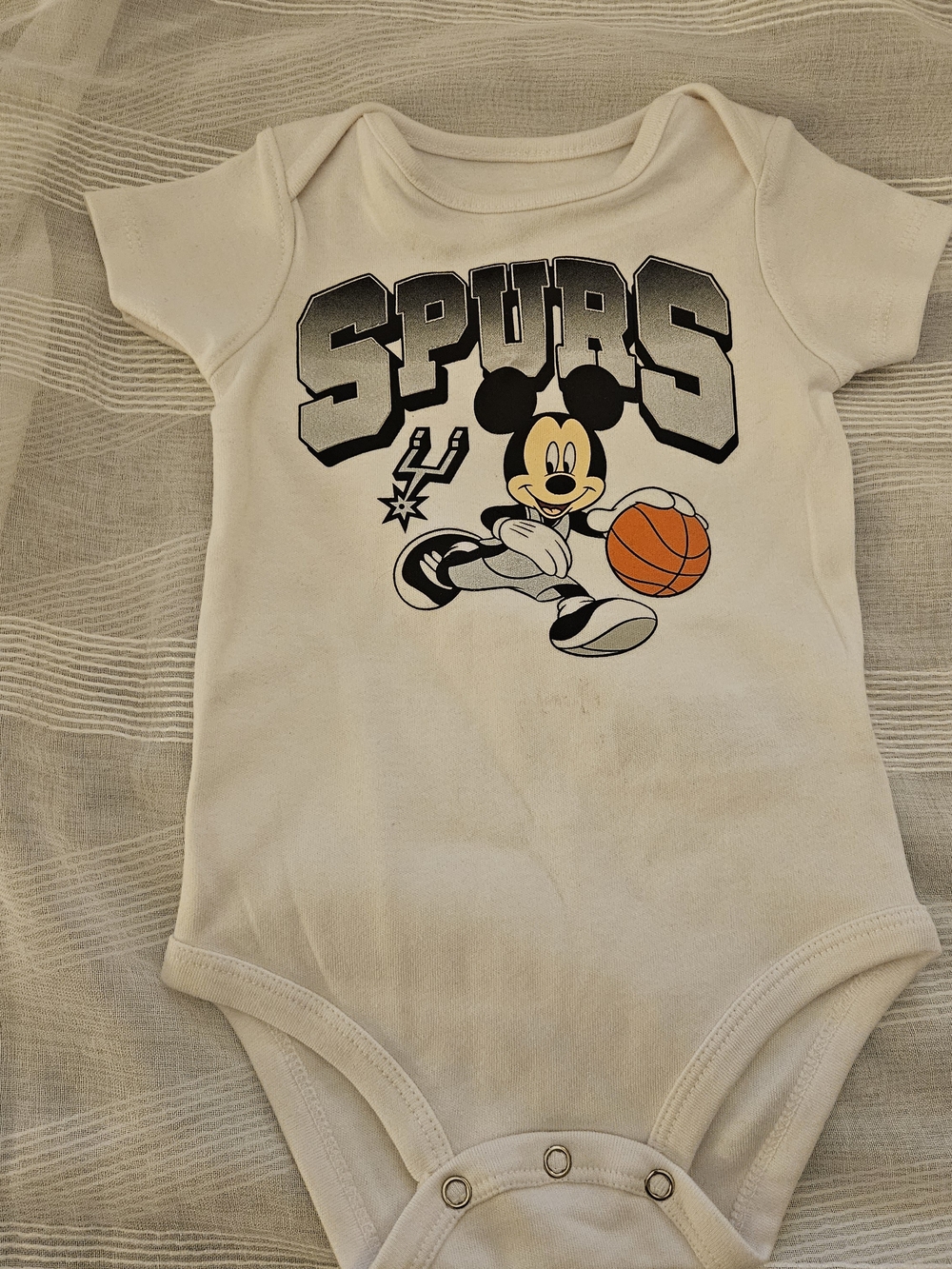 6-9M Disney White SA Spurs Mickey Mouse Basketball One-Piece